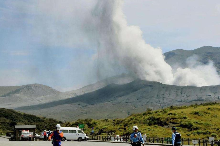 日本火山频发背后的地质活跃原因及其对全球的影响