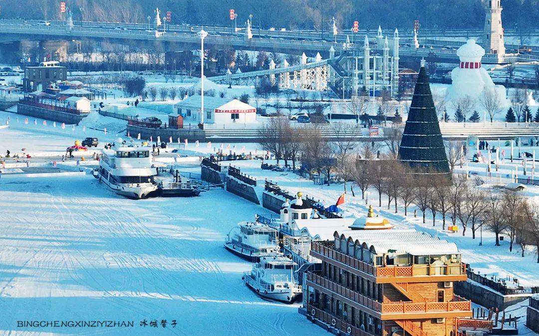 哈尔滨首个大雪人亮相，历史与创意的璀璨交汇