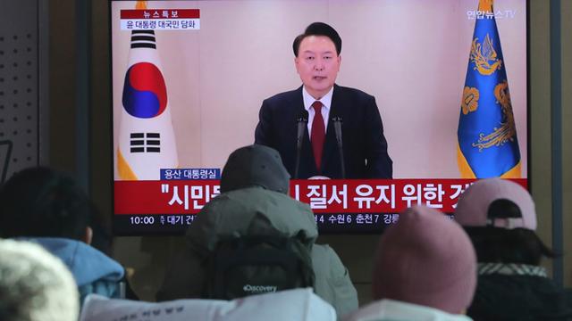 韩国总统尹锡悦弹劾案通过国会，总统职务暂停影响分析