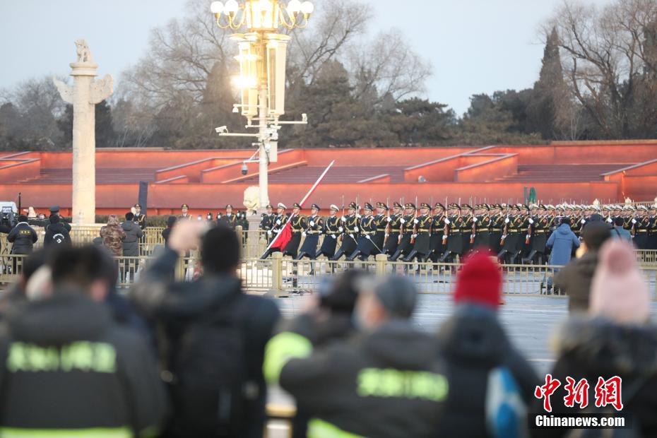 元旦天安门广场升旗仪式，庄严与文化传承的交融