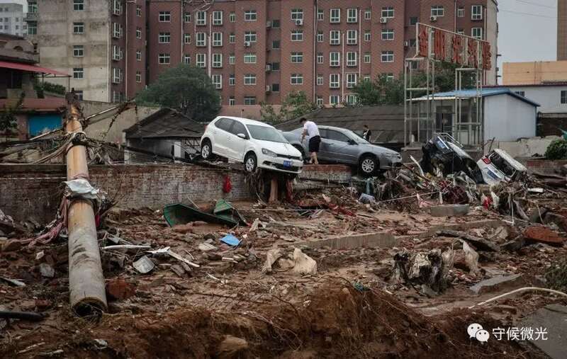 河南许昌暴雨后的真实情况揭秘，辨析不实报道与真相的对比观察