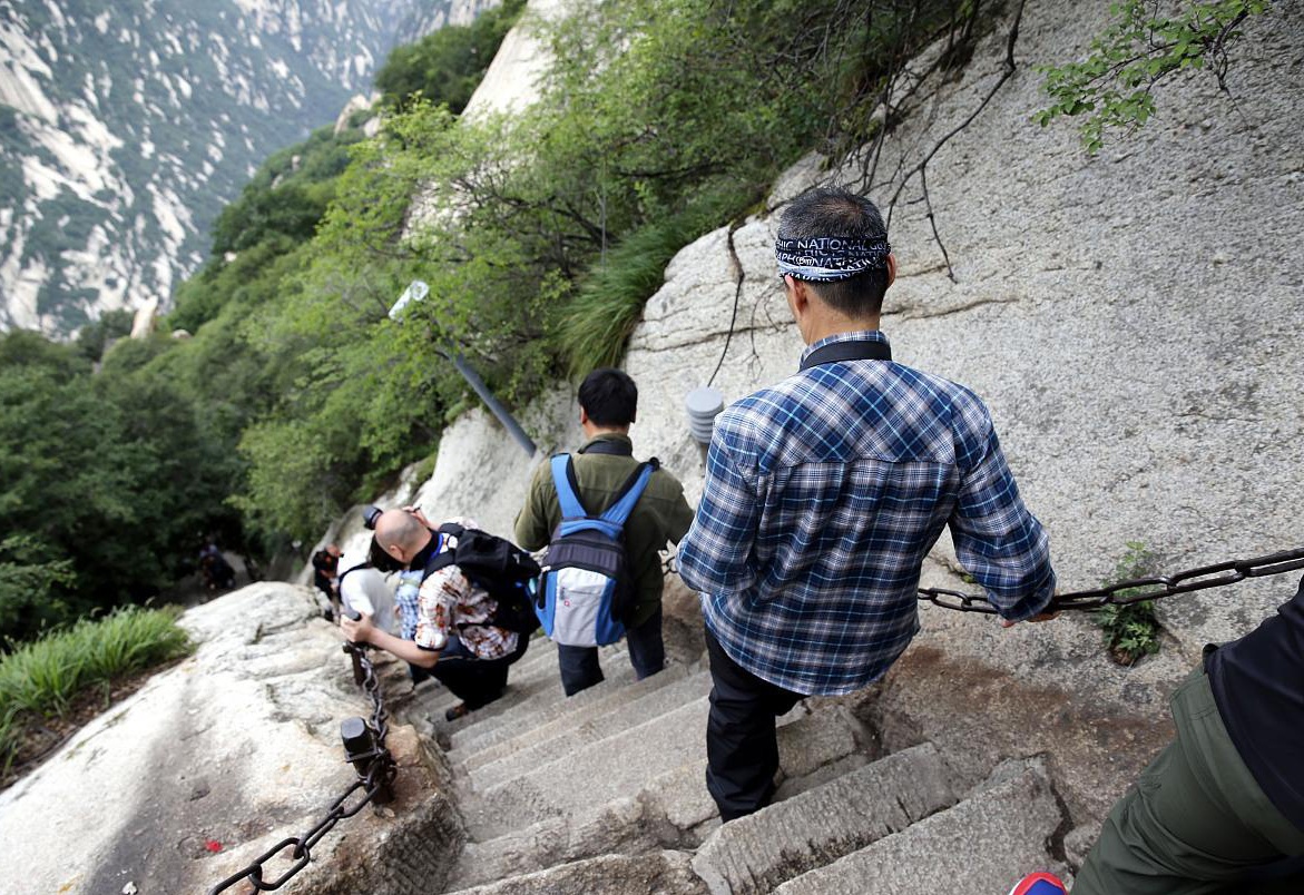 华山惊魂，小伙神秘失踪之谜